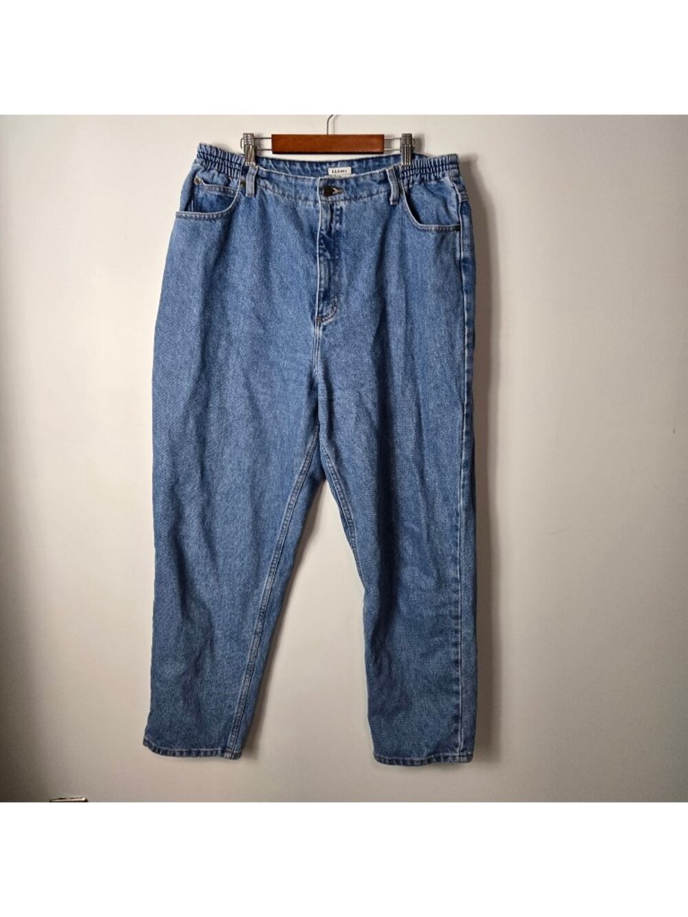 L.L. Bean Women's Double L Jeans High-Rise Comfort Waist Tapered Leg Size 18P